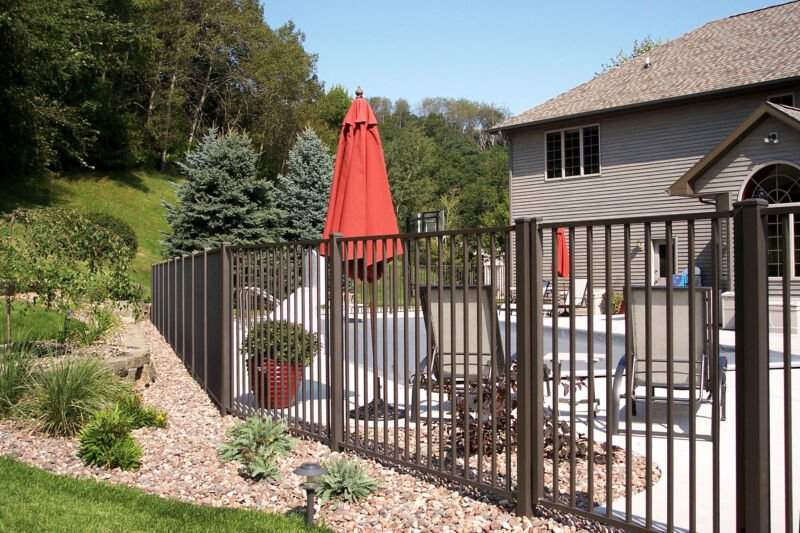 Pool fence company in Lapeer